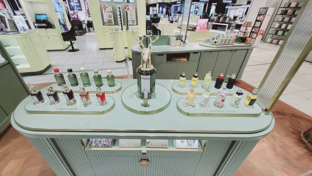 Penhaligon’s fragrance counter joinery and display detail